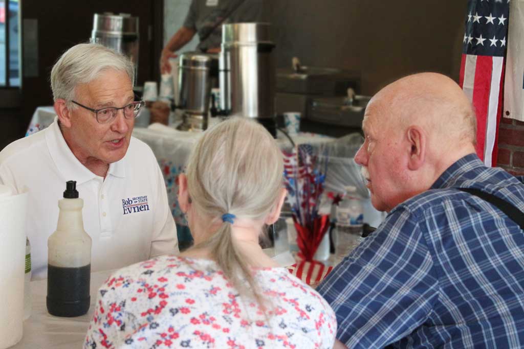Civic Engagement in Political Silos