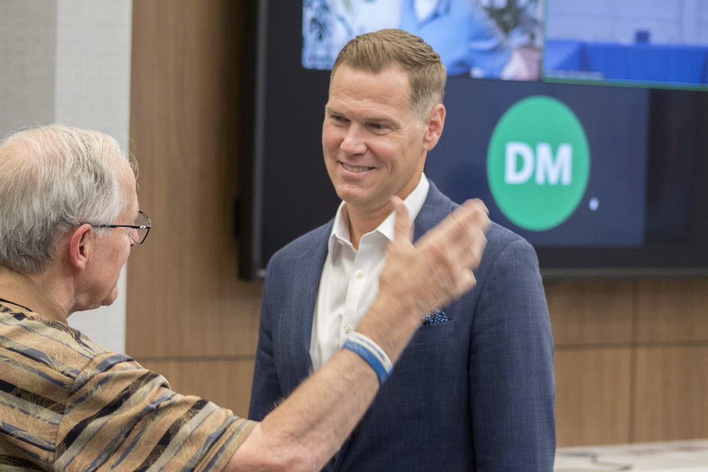 Brett Lindstrom Discusses Political Loyalty and Ballot Access at Omaha Event